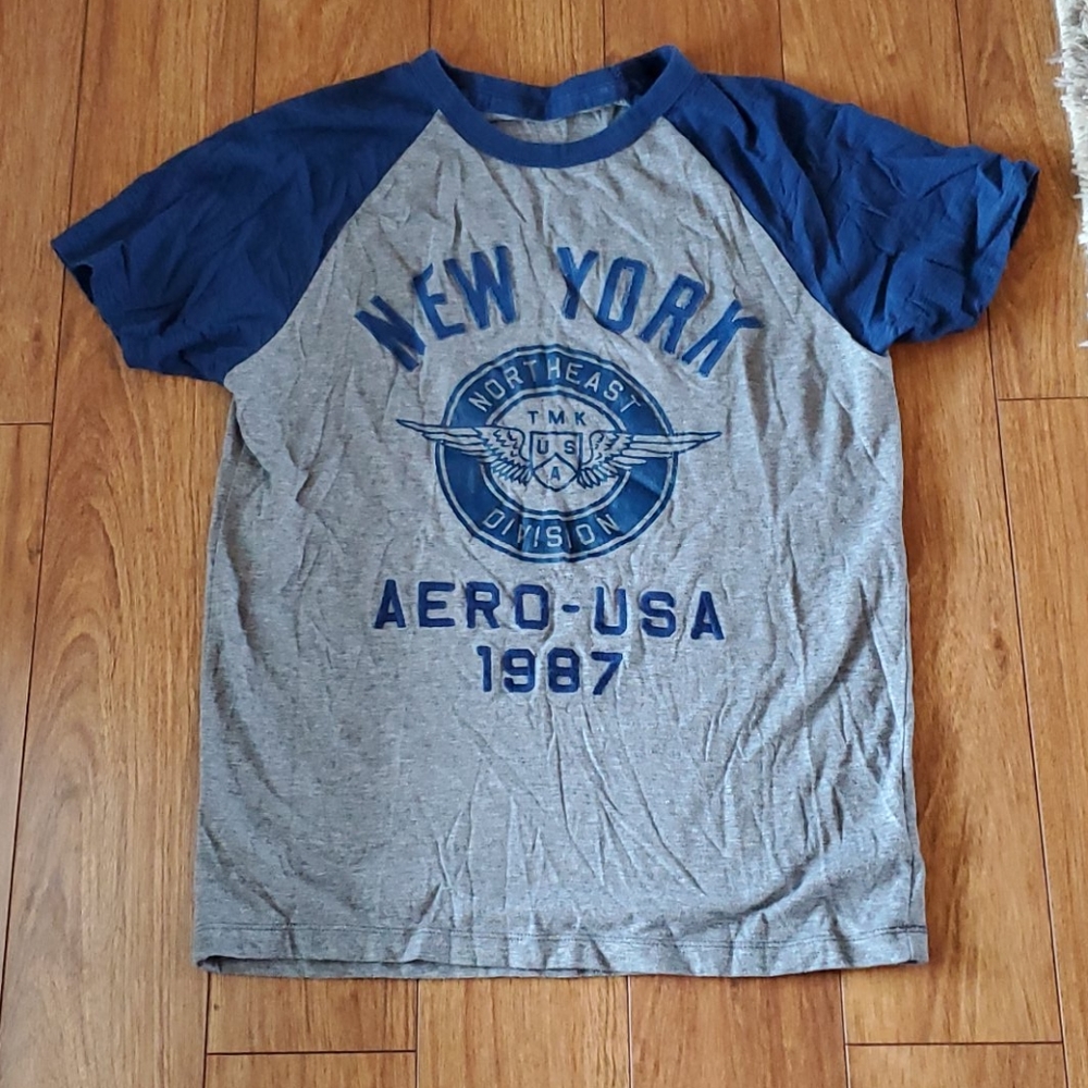Aeropostale T shirt, Small